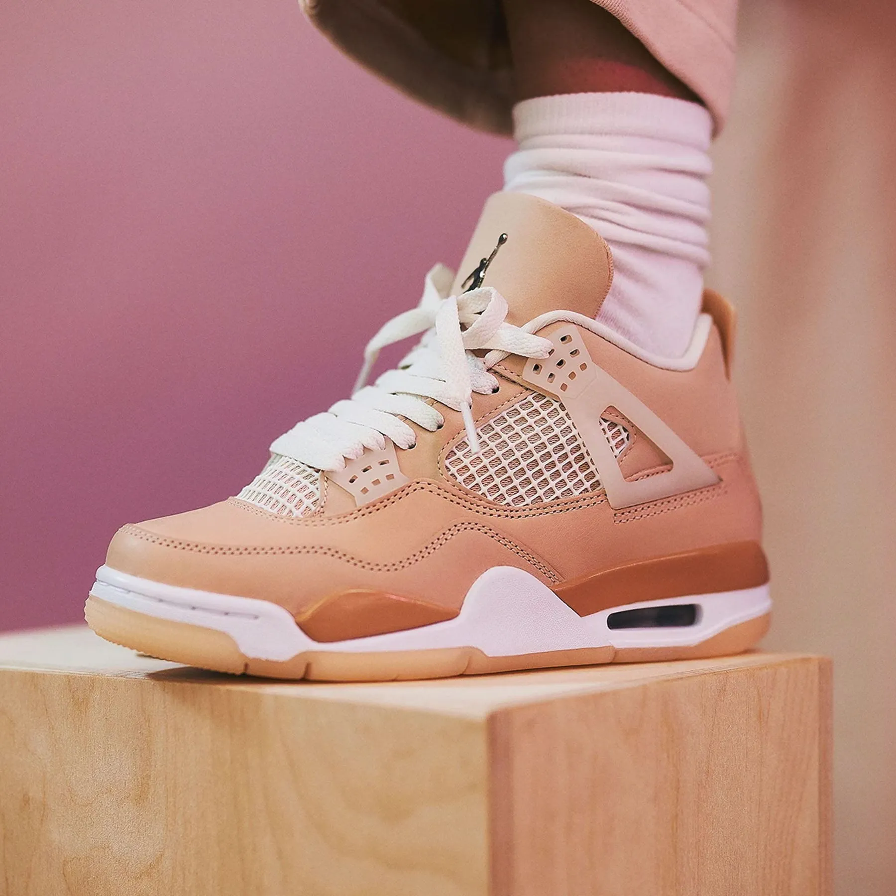 Air Jordan 4 Retro Wmns 'Shimmer'