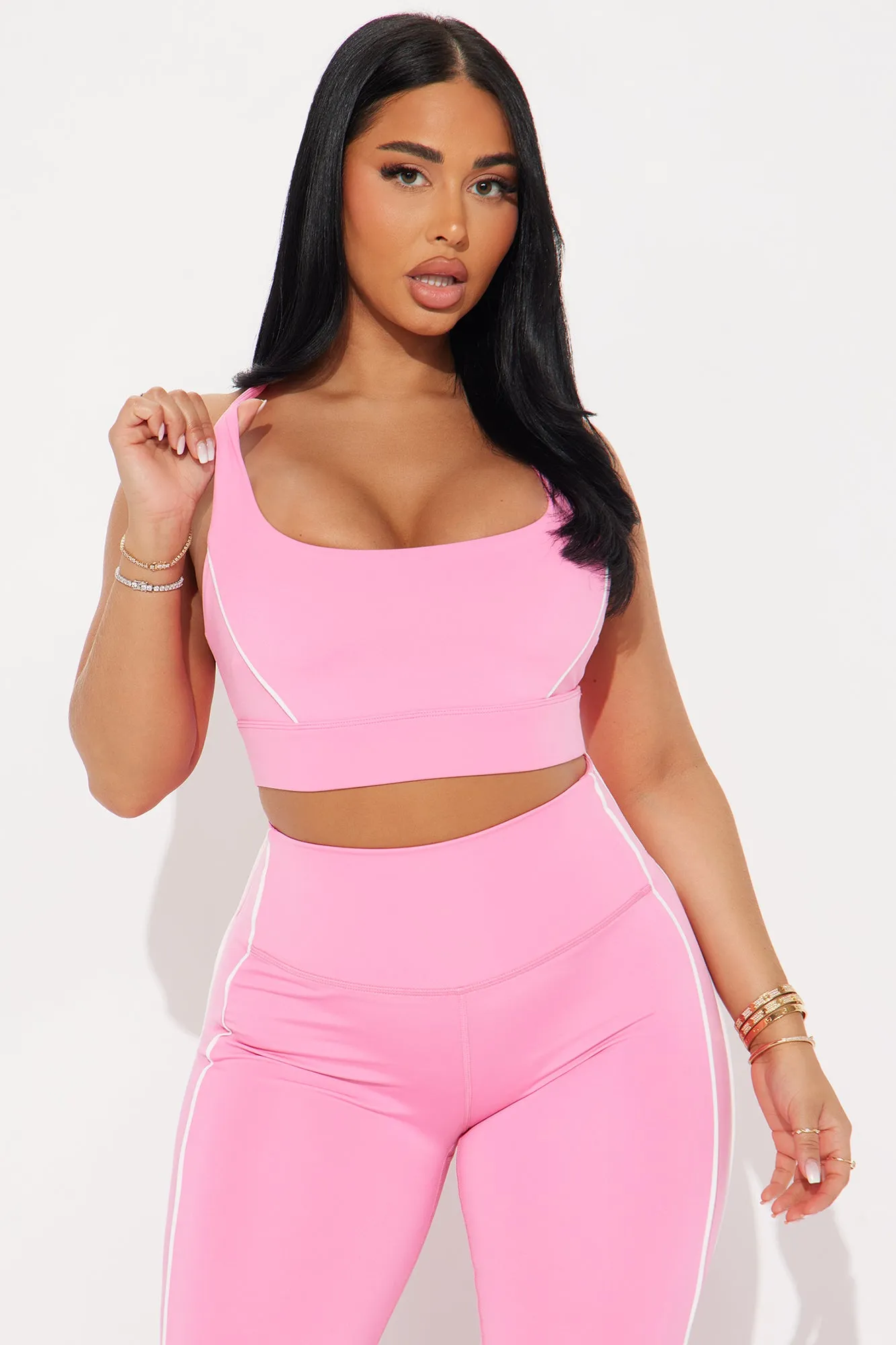 Aligned Elevate Sports Bra - Bubblegum Pink