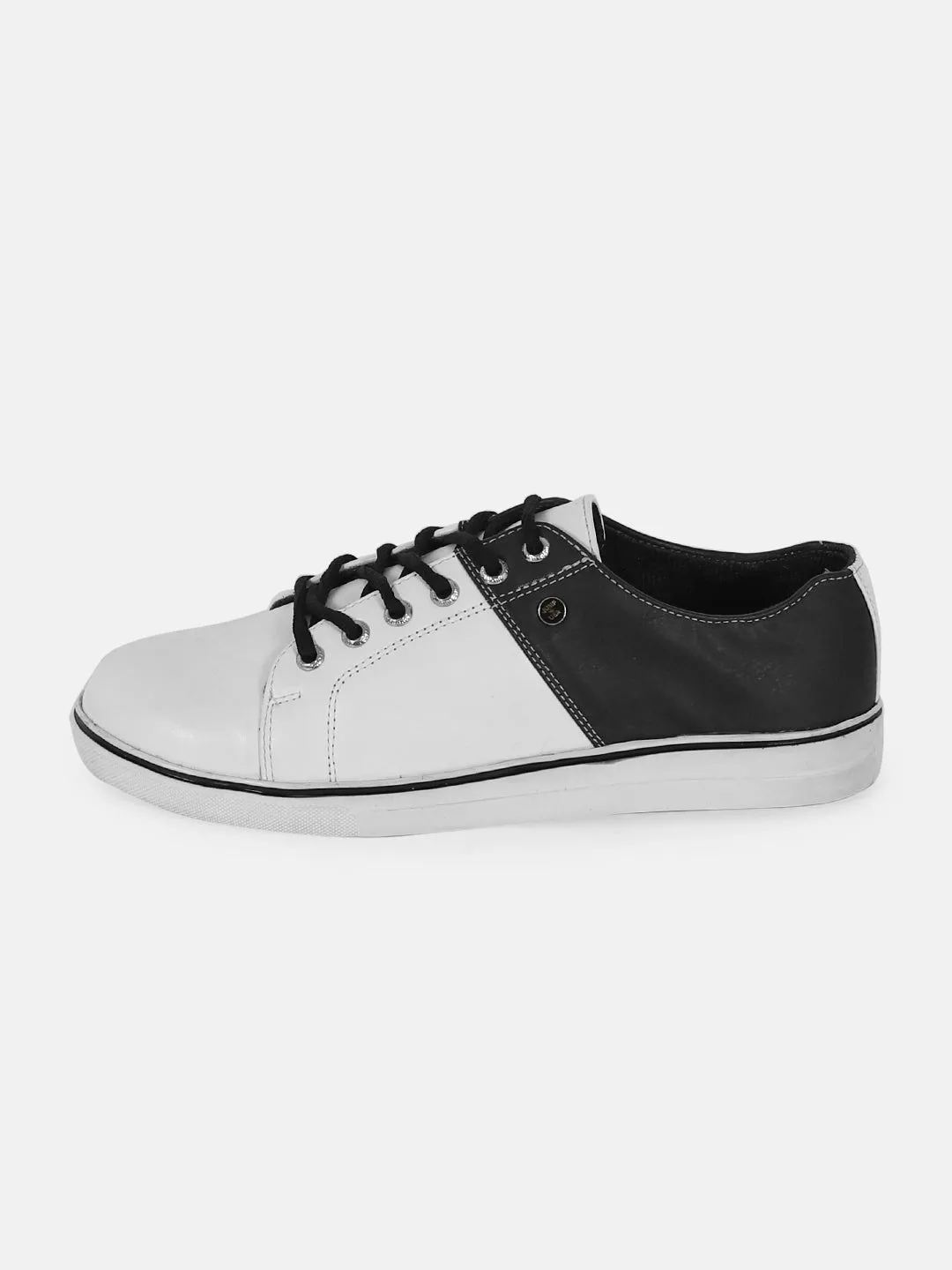 JUMP USA Mens White & Navy Blue Laceup Casual Shoes