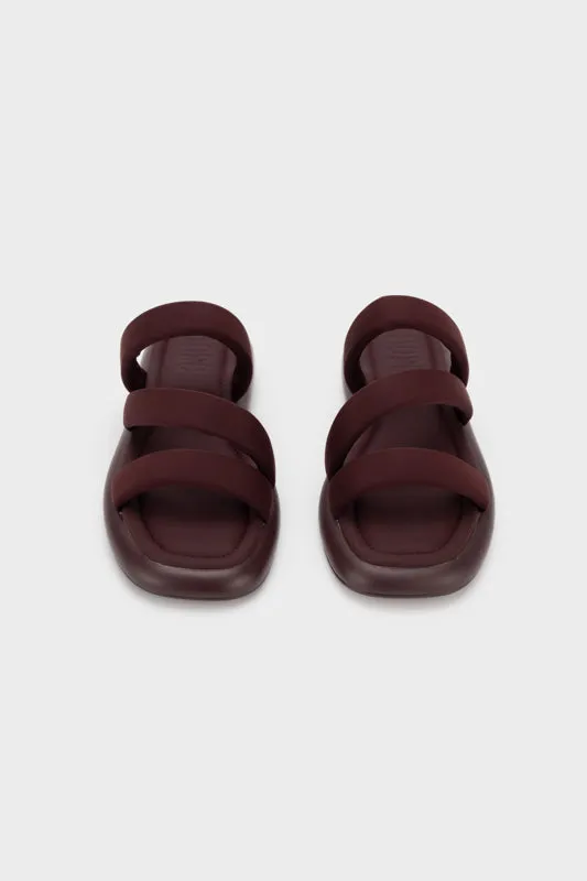 PADDED STRAPPY FLAT SLIDE