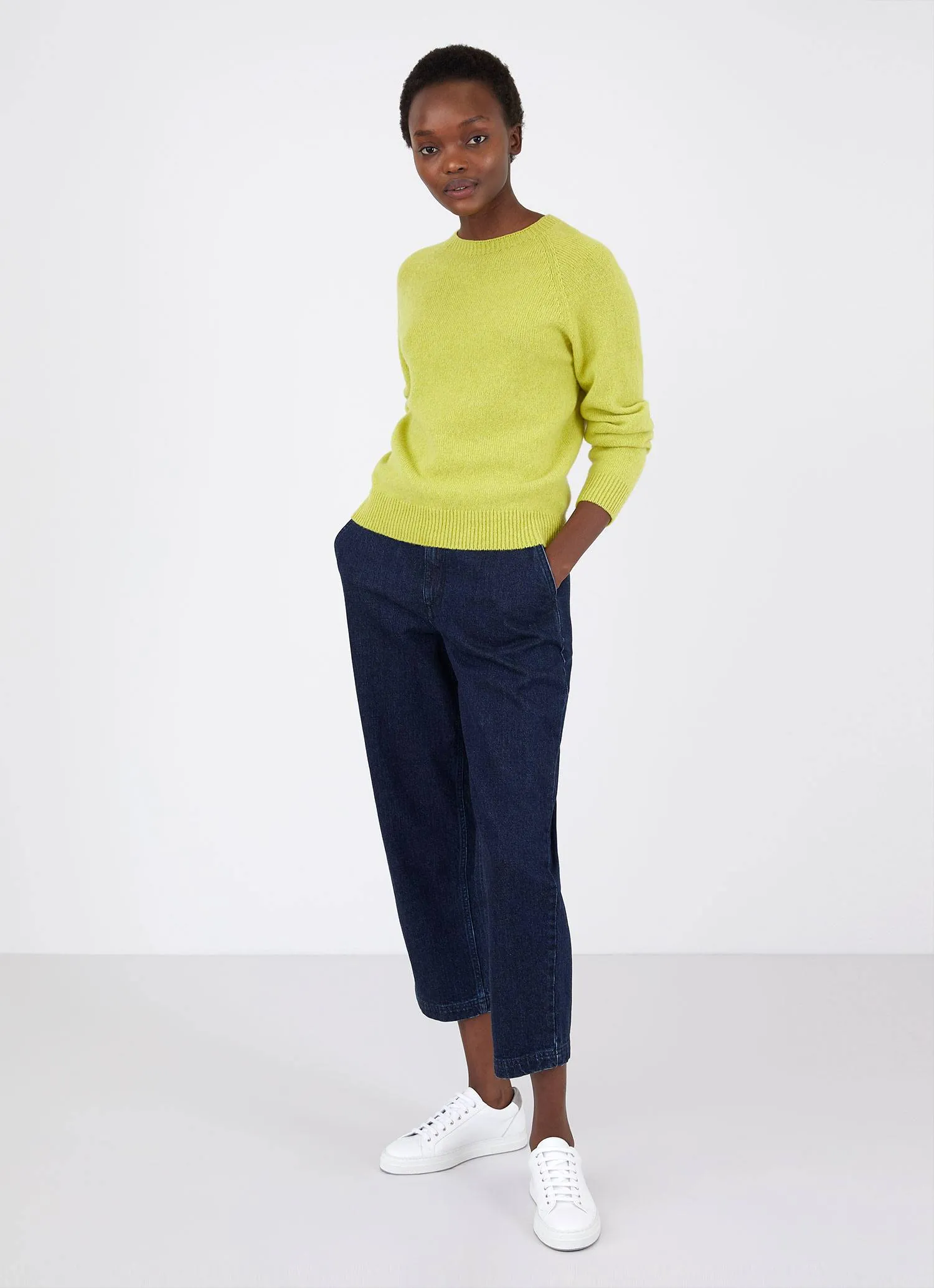 Women's Lambswool Crew Neck Jumper in Zest